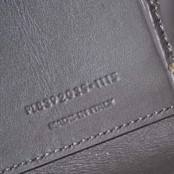 مملوكة مسبقًا حقيبة يد سان لوران باريس ساك دو جور كلاسيك نانو جلد رمادية