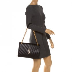 Pre Owned حقيبة سان لوران كاساندري كبيرة قلاب جلد ماتيلاس أسود