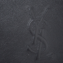 Pre Owned حقيبة كلاتش سان لوران باريس بل دو جور قلاب جلد لامعة سوداء