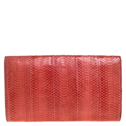 مملوكة مسبقًا Saint Laurent Red Python Belle De Jour Flap Clutch