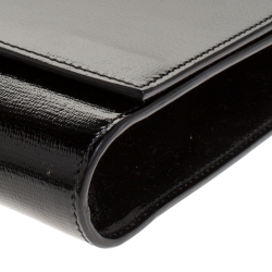 مملوكة مسبقًا Saint Laurent Black Patent Leather Large Chyc Clutch