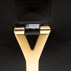 مملوكة مسبقًا Saint Laurent Black Patent Leather Large Chyc Clutch