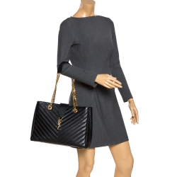 Pre Owned حقيبة يد سان لوران باريس شوبر كاساندريه جلد ماتيلاس سوداء