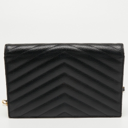 مملوكة مسبقًا Saint Laurent Black Matelasse Leather Monogram Envelope Wallet on Chain