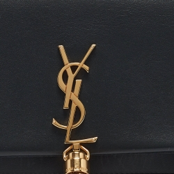 مملوكة مسبقًا Saint Laurent Matte Black Leather Kate Tassel Wallet On Chain
