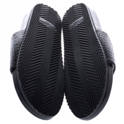 مملوكة مسبقًا صندل سلايد فلات سان لوران باريس جوان جلد تمساح أسود مقاس 37.5