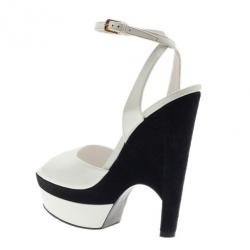 مملوكة مسبقًا صندل ويدج سان لوران باريس كاسيوبي جلد أبيض مقاس 38