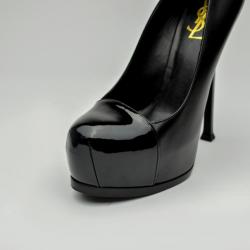 مملوكة مسبقًا Yves Saint Laurent Black Patent Tribute Two Cap Toe Escarpin Pumps Size 38.5
