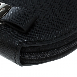 Pre Owned Salvatore Ferragamo Black Leather Round Coin Purse