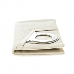 Pre Owned محفظة سالفاتوري فيراغامو طية مزدوجة جلد عاجية