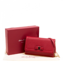 Pre Owned Salvatore Ferragamo Red Leather Vara Bow Clutch
