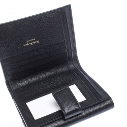 مملوكة مسبقًا Salvatore Ferragamo Black Leather Gancini Bifold Wallet