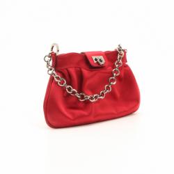 مملوكة مسبقًا Salvatore Ferragamo Red Satin Evening Bag