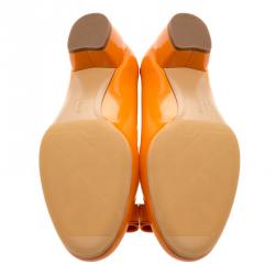 Pre Owned حذاء كعب عالي سالفاتوري فيراغامو نعل عريض فيونكة فارا جلد لامع برتقالي ماريغولد مقاس 40