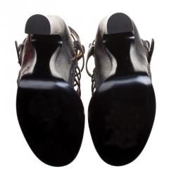 Pre Owned صندل سالفاتوري فيراغامو غلاديتور شيلا جلد أسود مقاس 340