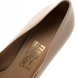 Pre Owned Salvatore Ferragamo Beige Leather Pimpa Pumps Size 41.5