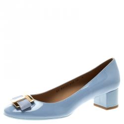 مملوكة مسبقًا Salvatore Ferragamo Blue Patent Leather Ninna Bow Pumps  Size 40.5