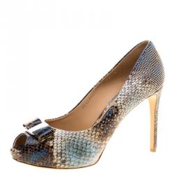Pre Owned Salvatore Ferragamo Two Tone Studded Python Embossed Leather Peep Toe Pumps Size 40.5