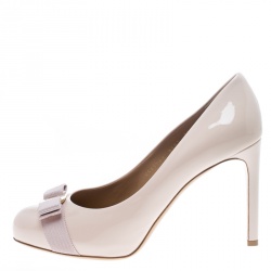 Pre Owned حذاء كعب عالي سالفاتوري فيراغامو فيونكة فارا كلارا جلد لامع وردي فاتح مقاس 41