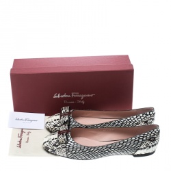 مملوكة مسبقًا Salvatore Ferragamo Two Tone Python Varina Bow Ballet Flats Size 41