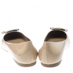 مملوكة مسبقًا حذاء باليرينا فلات سلفاتوري فيراغامو نينا كانغارو جلد بنفسجي لامع بفيونكة مقاس 40.5