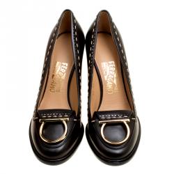 مملوكة مسبقًا ذاء كعب عالي سالفاتوري فيراغامو لوفر كعب عريض تفاصيل غانسيو فيل جلد أسود مقاس 3