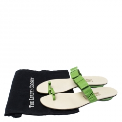 Pre Owned Salvatore Ferragamo Green Leather Toe Ring Flat Sandals Size 40