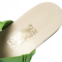 Pre Owned Salvatore Ferragamo Green Leather Toe Ring Flat Sandals Size 40