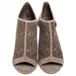 Pre Owned حذاء بوت سالفاتوري فيراغامو مقدمة مفتوحة  جلد سويدي قصة ليزر بيج مقاس 39