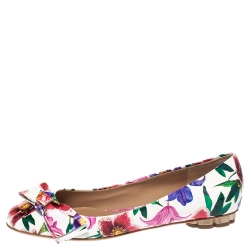 Pre Owned Salvatore Ferragamo White Floral Print Patent Leather Avola Bow Ballet Flats Size 37.5