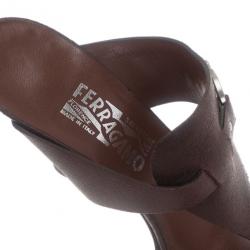 Pre Owned Salvatore Ferragamo Brown Leather Gancini Bit Slides Size 40