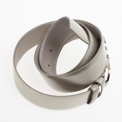 مملوكة مسبقًا Salvatore Ferragamo Silver Metallic Gancino Bit Belt 73 CM