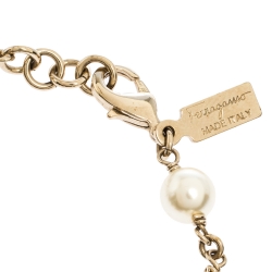 Pre Owned Salvatore Ferragamo Gancio Faux Pearl Gold Tone Chain Bracelet