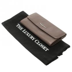 Pre Owned Salvatore Ferragamo Metallic Beige Leather Continental Wallet