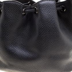 Pre Owned Salvatore Ferragamo Black Pebbled Leather Drawstring Hobo