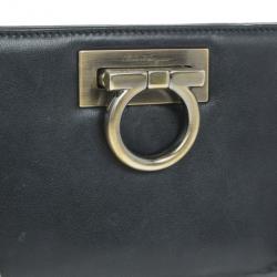 Pre Owned Salvatore Ferragamo Black Leather Norina Clutch