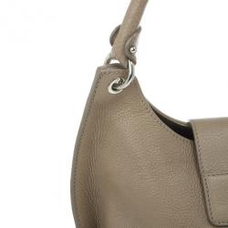 مملوكة مسبقًا Salvatore Ferragamo Taupe Leather Fanisa Hobo