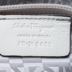 مملوكة مسبقًا Salvatore Ferragamo White Leather Marisa Satchel