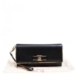 Pre Owned Salvatore Ferragamo Black Leather Miss Vara Bow Wristlet Clutch