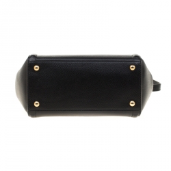 Pre Owned Salvatore Ferragamo Black Leather Carrie Top Handle Bag