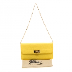 Pre Owned محفظة بسلسلة سالفاتوري فيراغامو جلد صفراء