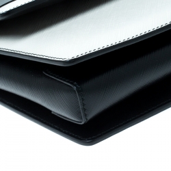 Pre Owned حقيبة كتف سالفاتوري فيراغامو جيني جلد بيضاء /سوداء