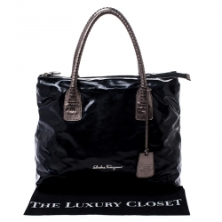مملوكة مسبقًا Salvatore Ferragamo Black Patent Leather Shopper Tote