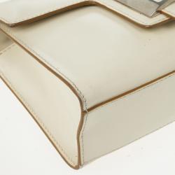 مملوكة مسبقًا Salvatore Ferragamo Flap Buckle Shoulder Bag