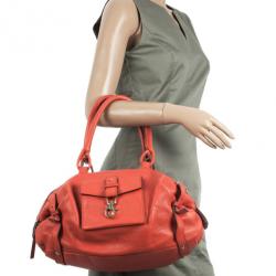 مملوكة مسبقًا Salvatore Ferragamo Orange Pebbled Leather Satchel