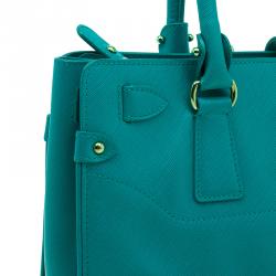 Pre Owned Salvatore Ferragamo Green Leather Medium Briana Tote