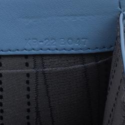 مملوكة مسبقًا حقيبة كلتش سالفاتوري فيراغامو فارا بيوما جلد لامع زرقاء