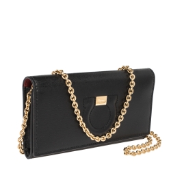 Pre Owned Salvatore Ferragamo Black Leather Gancio City Wallet on Chain