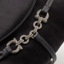 مملوكة مسبقًا Salvatore Ferragamo Black Satin Clutch