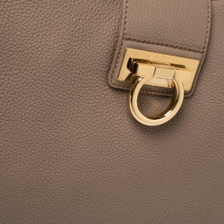 Pre Owned Salvatore Ferragamo Nude Beige Leather Fanisa Hobo